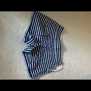 Chino shorts stripped
